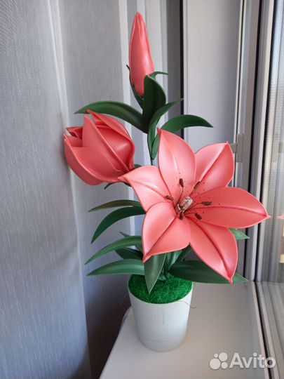 Лилия светильник