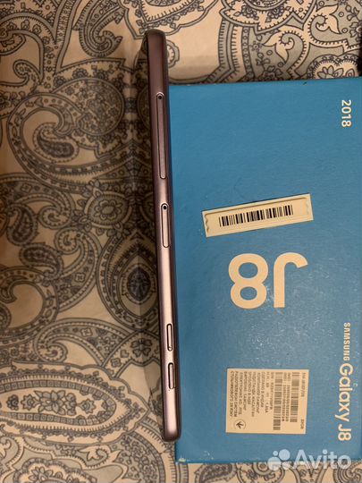 Samsung galaxy j8
