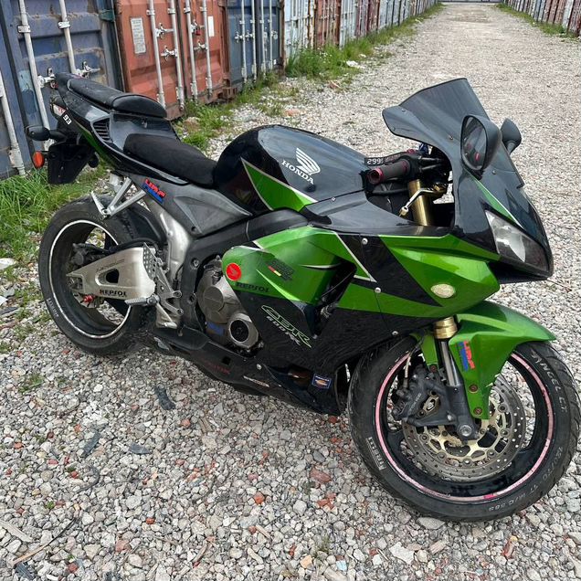 Honda CBR 600RR, 2006, 47 000 км