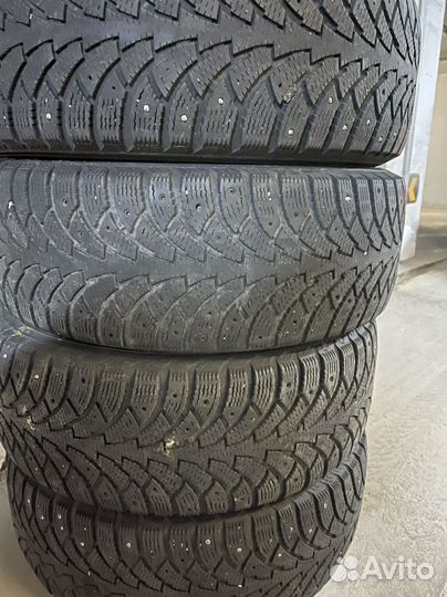 Nordman Nordman 4 215/60 R16