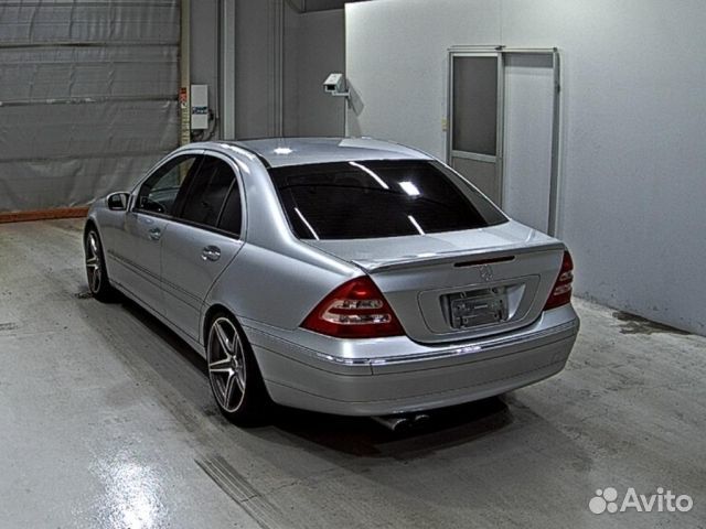 В разборе mercedes C-class W203 111.955 2002