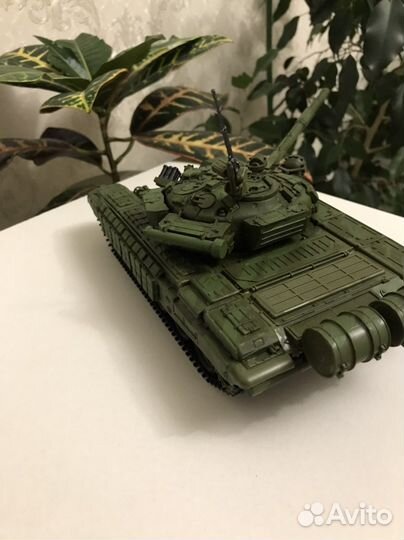 Модель танка Т-72Б