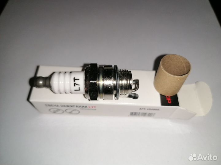 Свеча зажигания L7T для триммеров и бензопил