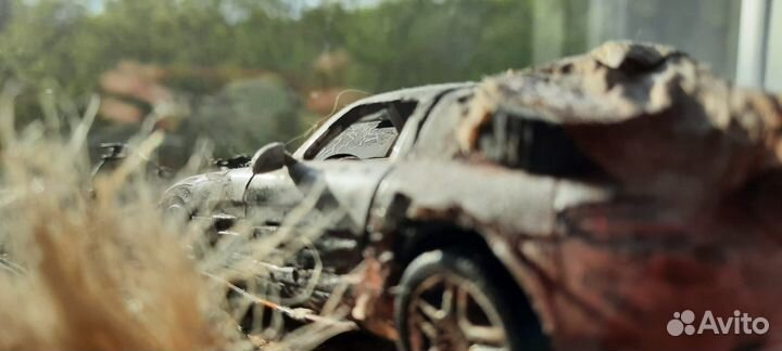 Диорама Mercedes SLS постапокалипсис