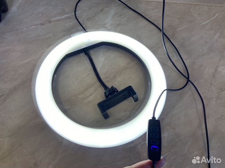 Кольцевая лампа без штатива 26 см