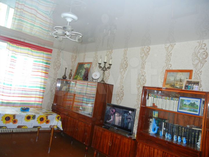 2-к. квартира, 48 м², 4/9 эт.