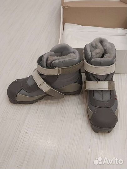 Лыжные ботинки spine