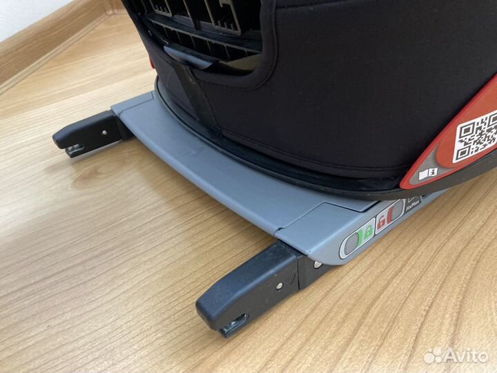 Кресло детское автомобильное chicco до 36 кг