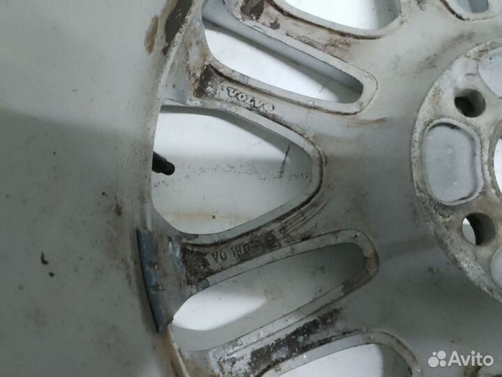 Диск литой R18 volvo