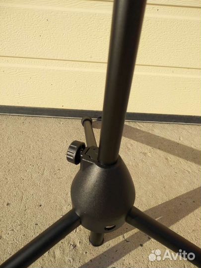 Микрофонная стойка 