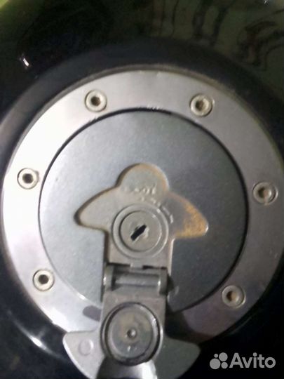 Бак для Кавасаки Kawasaki zzr 400