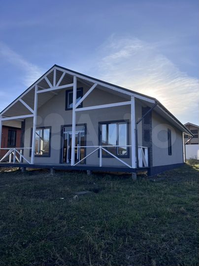 Коттедж 190 м² на участке 6 сот.