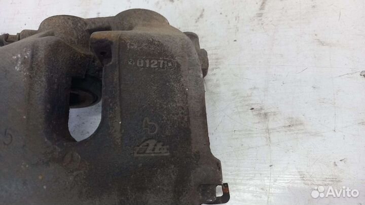 Суппорт передний левый Mercedes W251 R-class