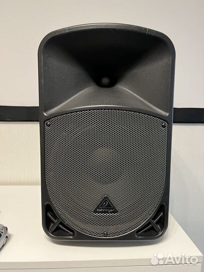 Колонка Behringer eurolive b110d акустическая