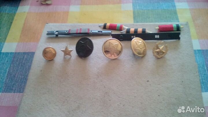 Новые из СССР,военные,звездочки,пуговицы,значки