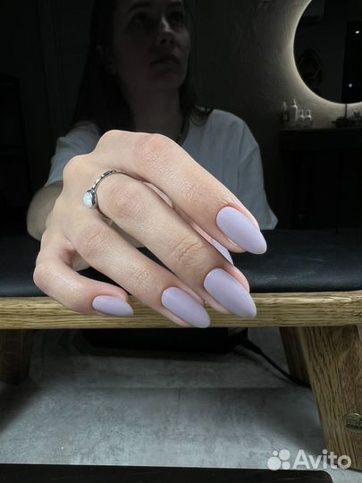 Модель на маникюр