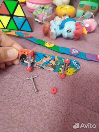 Всё в хорошем состоянии, игрушки пакетом