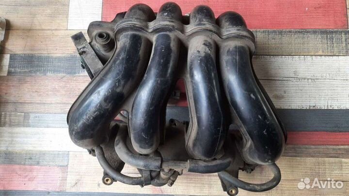 Впускной коллектор Ford Focus 1998-2004