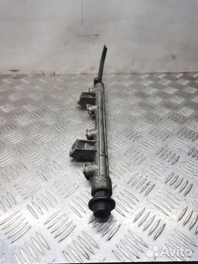 Топливная рампа Hyundai Tucson 2.0 G4GC 2007