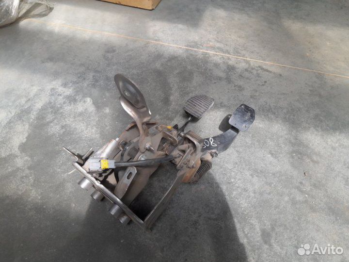 Педальный узел Peugeot 308 2010