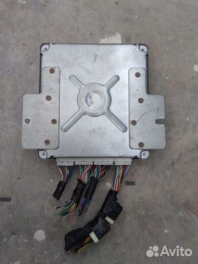 Электронный блок управления двигателем Субару