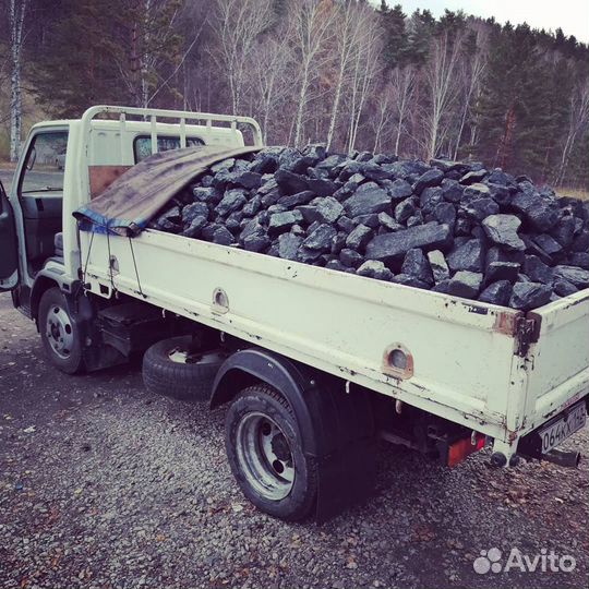 Пщс, песок, перегной, опилки, земля, уголь, дрова