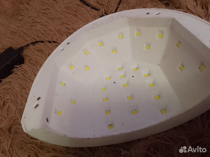 Лампа для ногтей UV LED