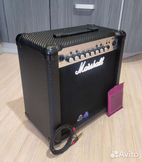 Marshall Mg15CFX c Эффектами (Комбоусилитель)