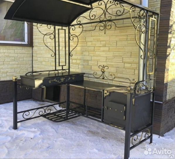 Кованые мангалы с крышей