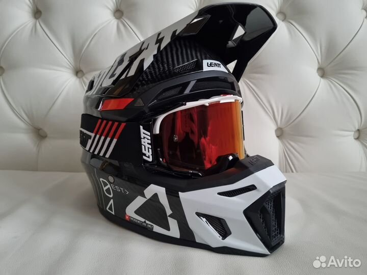 Kpocc-Эндypo шлем Leatt 9.5 V23 +oчкu Velocity 6.5
