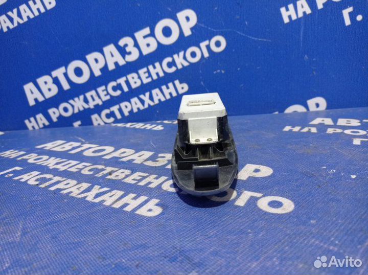 Кнопка стеклоподъемника Great Wall Hover