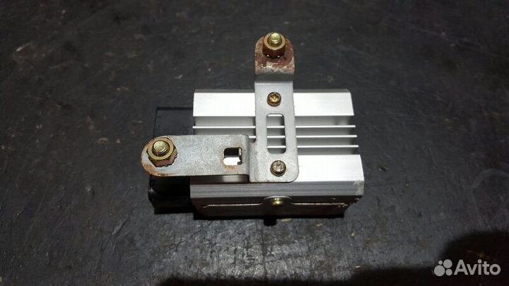 Блок управления топливным насосом Subaru Forester