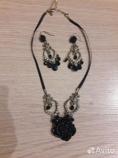 Колье, серьги, кольцо, браслет