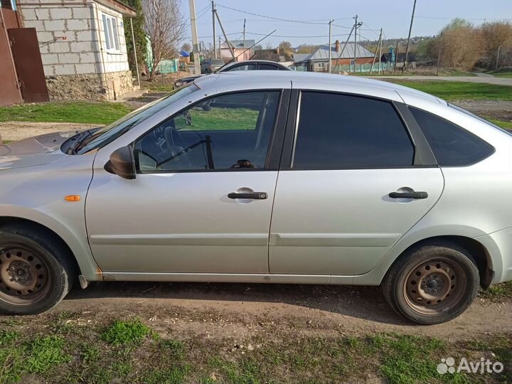 LADA Granta 1.6 МТ, 2015, 130 000 км