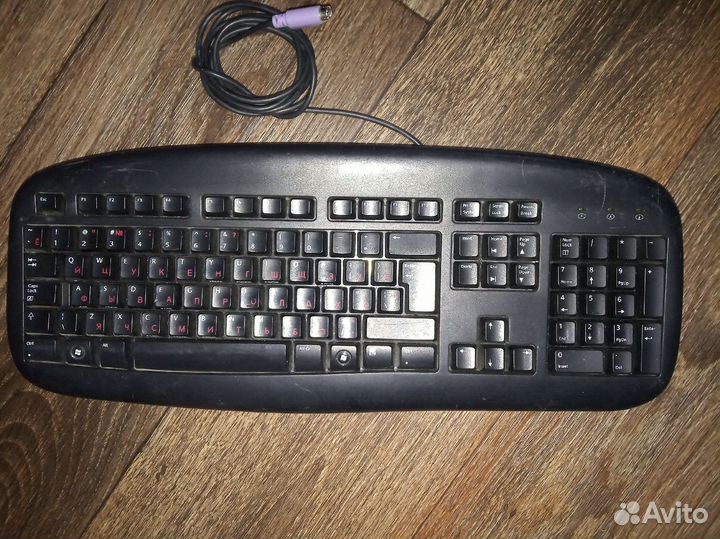 Клавиатура с круглым разъёмом PS/2