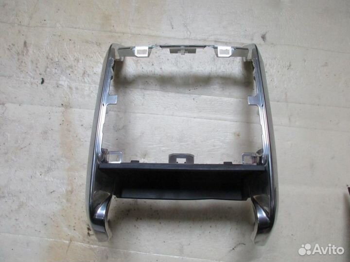 Накладка Range Rover Sport 2 L494 448DT