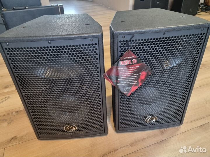 Акустические колонки с усилителем