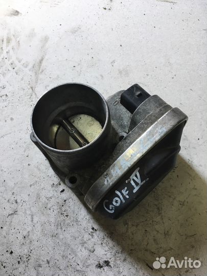Дроссельная заслонка 036133062M Golf lV 1.6