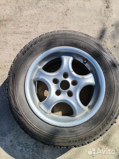 Bridgestone Blizzak Revo GZ 205/65 R15