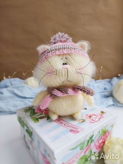 Вязаный кот игрушка ручной работы