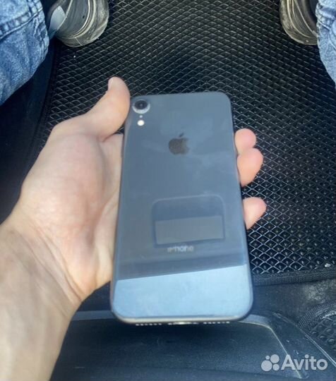 iPhone Xr, 64 ГБ