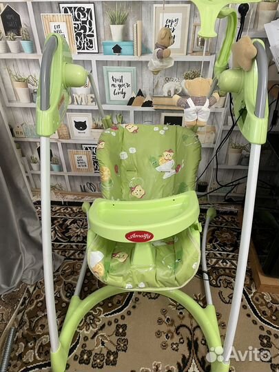 Качелях детская