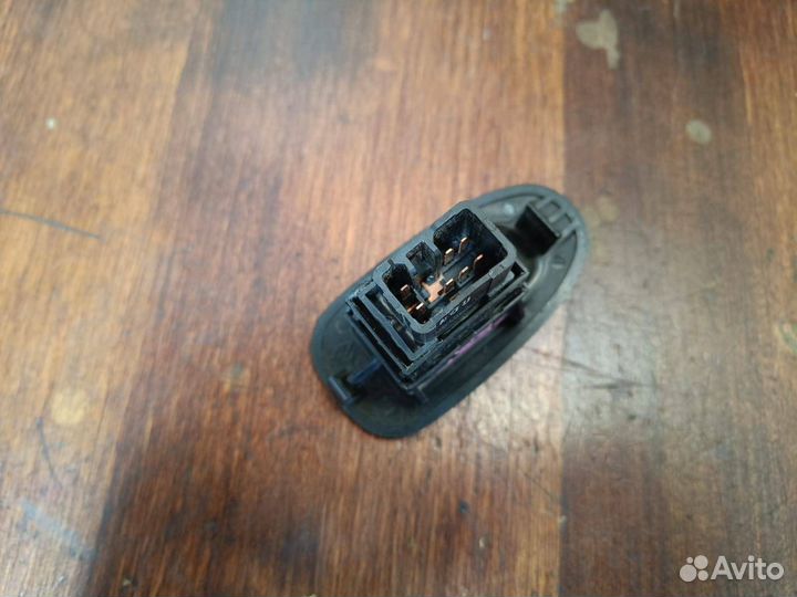 Кнопка стеклоподъемника двери Kia Spectra