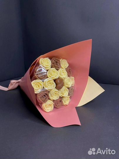 Шоколадные Розы - 19 шт в Букете