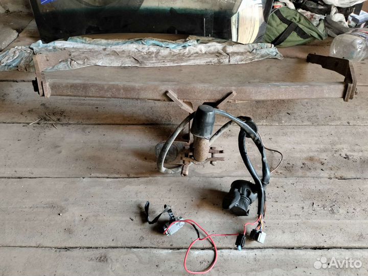 Фаркоп Ford focus 3 Уневерсал