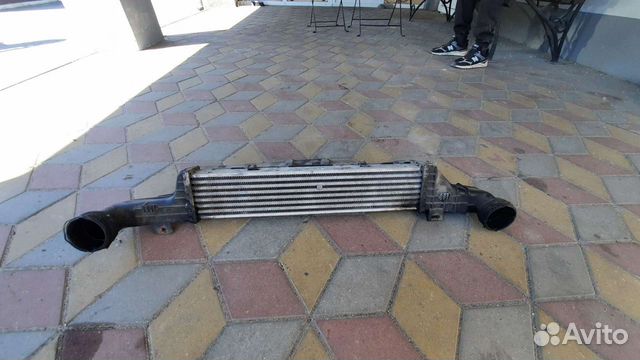 Радиатор интеркулера на mercedes w210 2.2 cdi