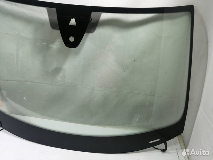 Лобовое стекло Volkswagen Tiguan 2