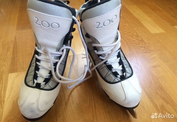 Коньки фигурные женские 39 размер