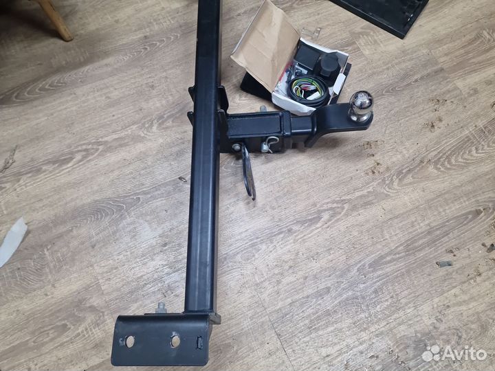 Фаркоп Geely coolray Beldgee