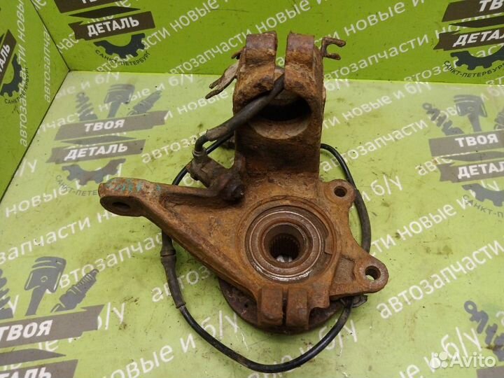 Ступица цапфа кулак передняя левая Citroen Xsara 1